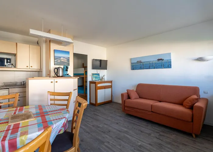 Calme Proche Avec Parking Securise Et Balcon - - Fr-1-319-547 Apartment