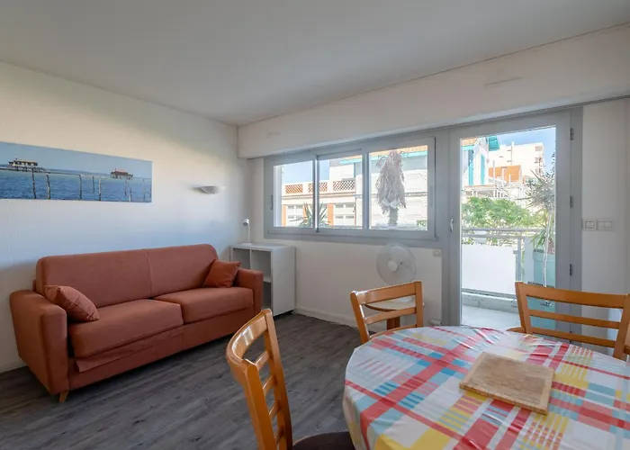 Calme Proche Avec Parking Securise Et Balcon - - Fr-1-319-547 Apartment